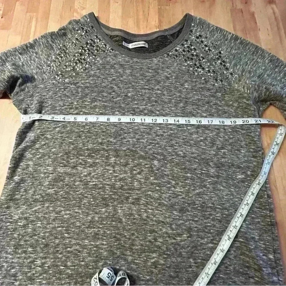 2 for$15 Maurices 2X embellished gray long sleeve shirt - Picture 8 of 11
